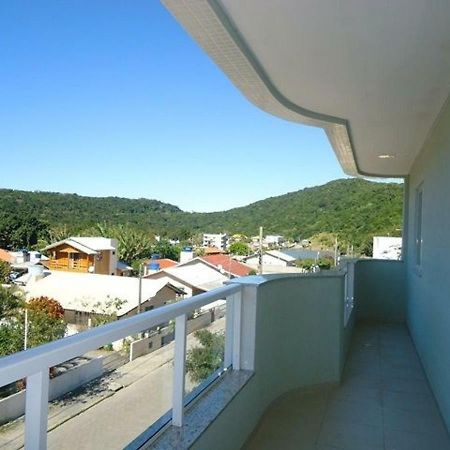 Res. Antonio Pinheiro. Apartamento Com 2 Dormitorios. Бомбиньяс Экстерьер фото