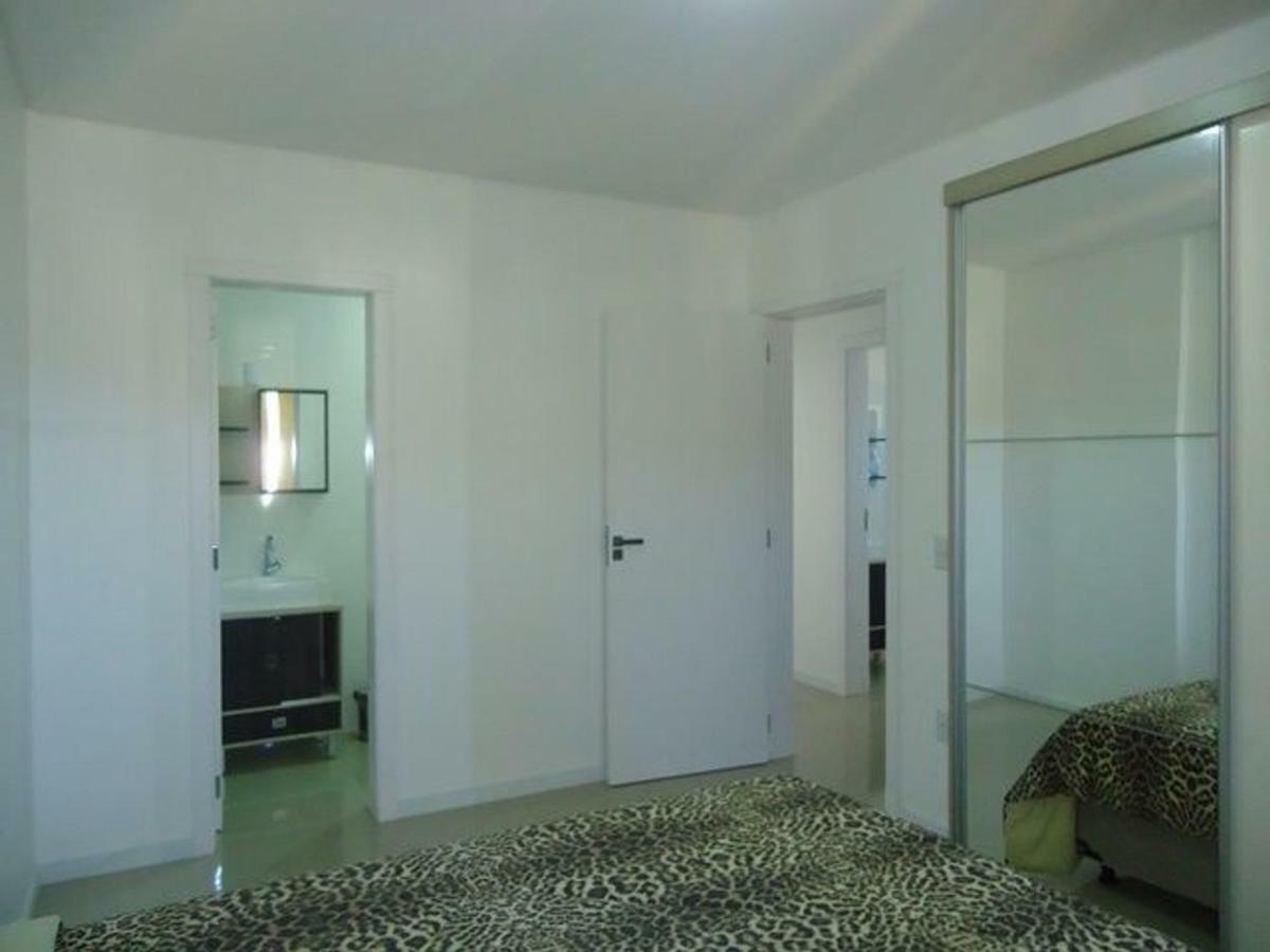 Res. Antonio Pinheiro. Apartamento Com 2 Dormitorios. Бомбиньяс Экстерьер фото