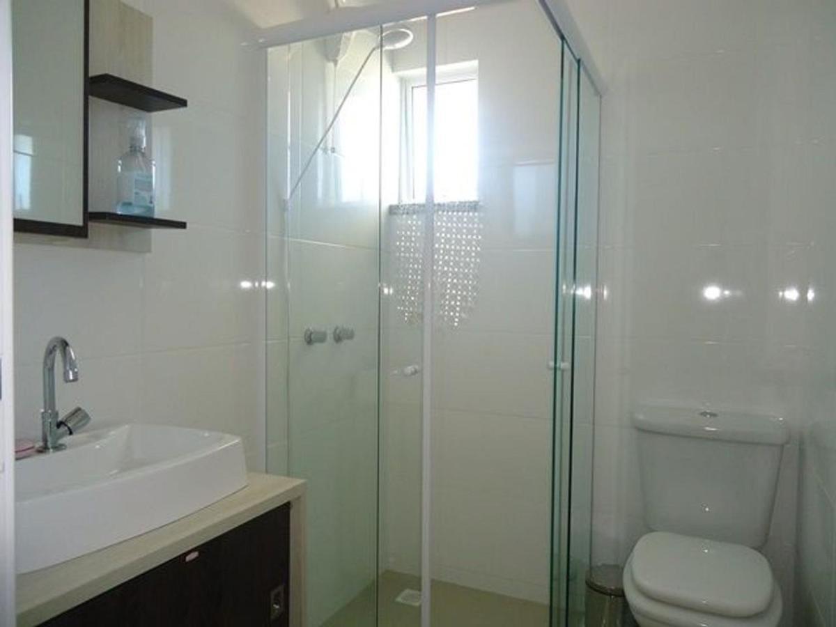 Res. Antonio Pinheiro. Apartamento Com 2 Dormitorios. Бомбиньяс Экстерьер фото